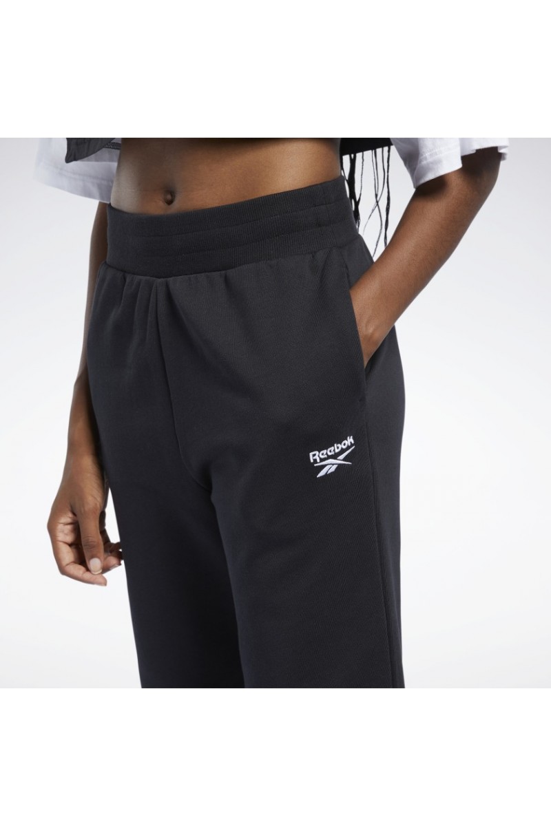 PANTALÓN BUZO REEBOK FRENCH SM LOGO NEGRO PANTALÓN BUZO REEBOK FRENCH SM LOGO NEGRO