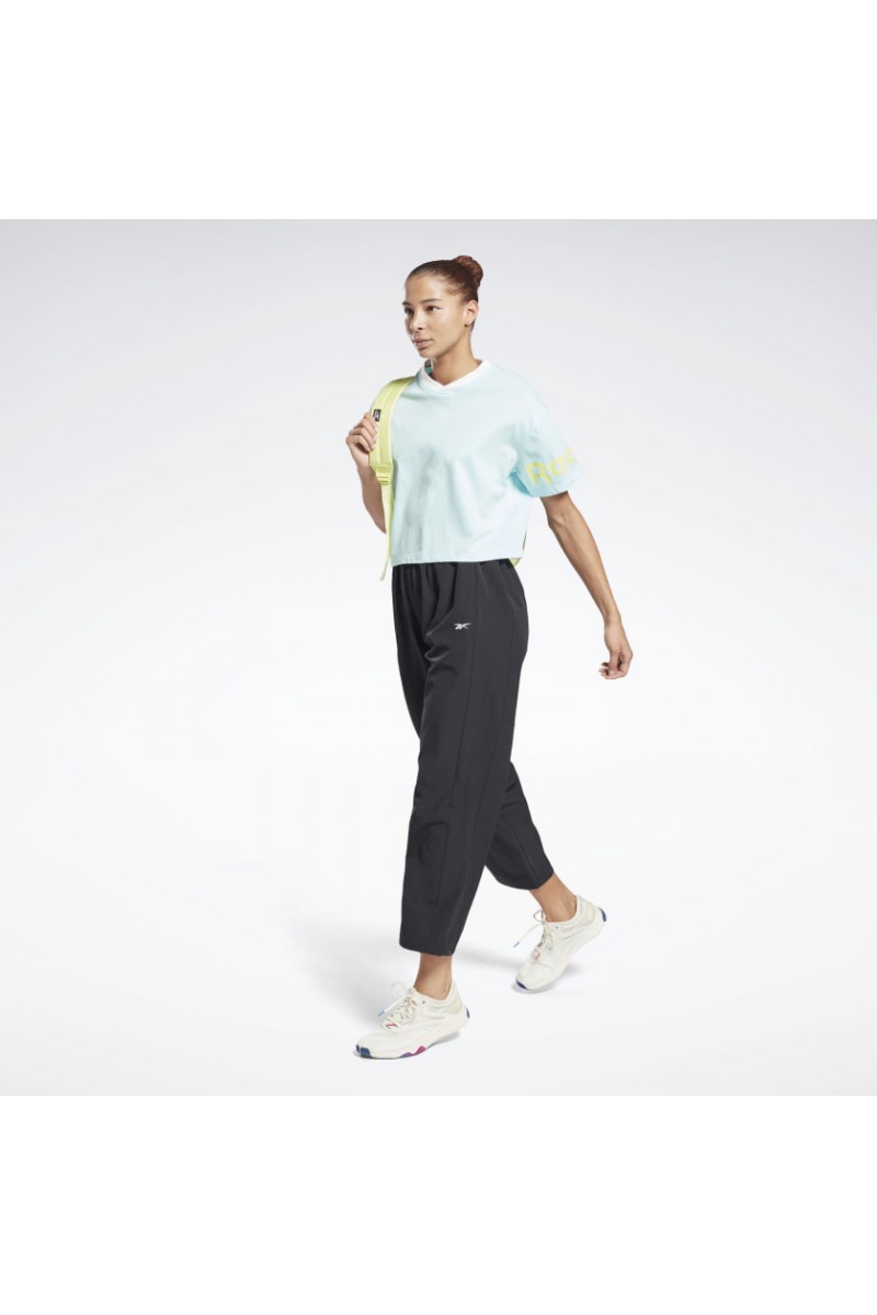 POLERA REEBOK MUJER CROP LINEAR VERDE POLERA REEBOK MUJER CROP LINEAR VERDE