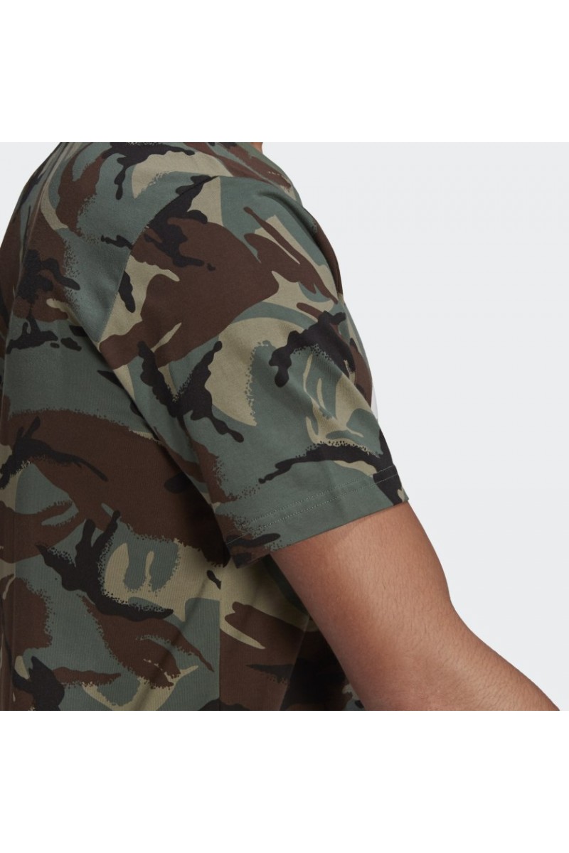 POLERA ADIDAS HOMBRE CAMUFLAJE VERDE