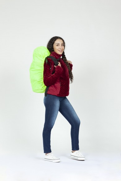 CUBREMOCHILA SKOLLEN HUNGARY AMARILLO