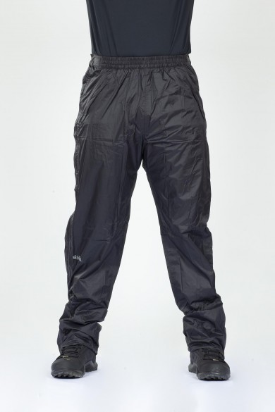 CUBREPANTALÓN SKOLLEN HOMBRE ITALY NEGRO