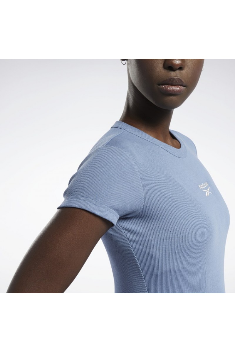 POLERA REEBOK MUJER CLASSIC RIBBED CELESTE