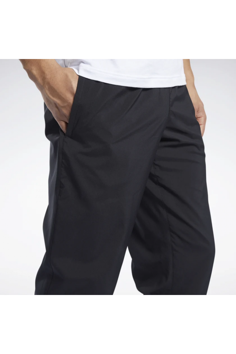 PANTALÓN REEBOK HOMBRE TRAINING ESSENTIALS CON PUÑO NEGRO PANTALÓN REEBOK HOMBRE TRAINING ESSENTIALS CON PUÑO NEGRO