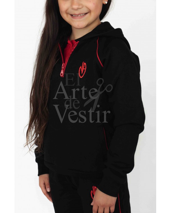 POLERÓN BUZO NEGRO MARIA MAZZARELLO PUERTO NATALES