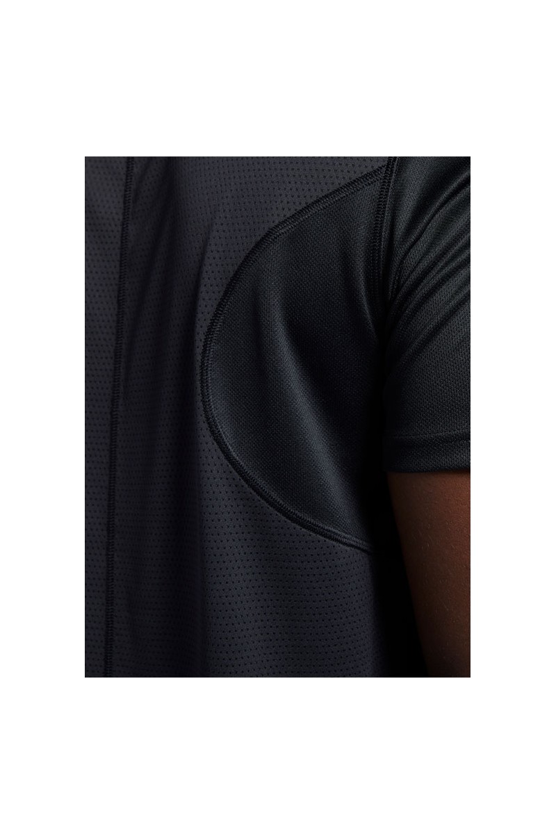 POLERA REEBOK HOMBRE RUN SPEEDWICK NEGRO POLERA REEBOK HOMBRE RUN SPEEDWICK NEGRO