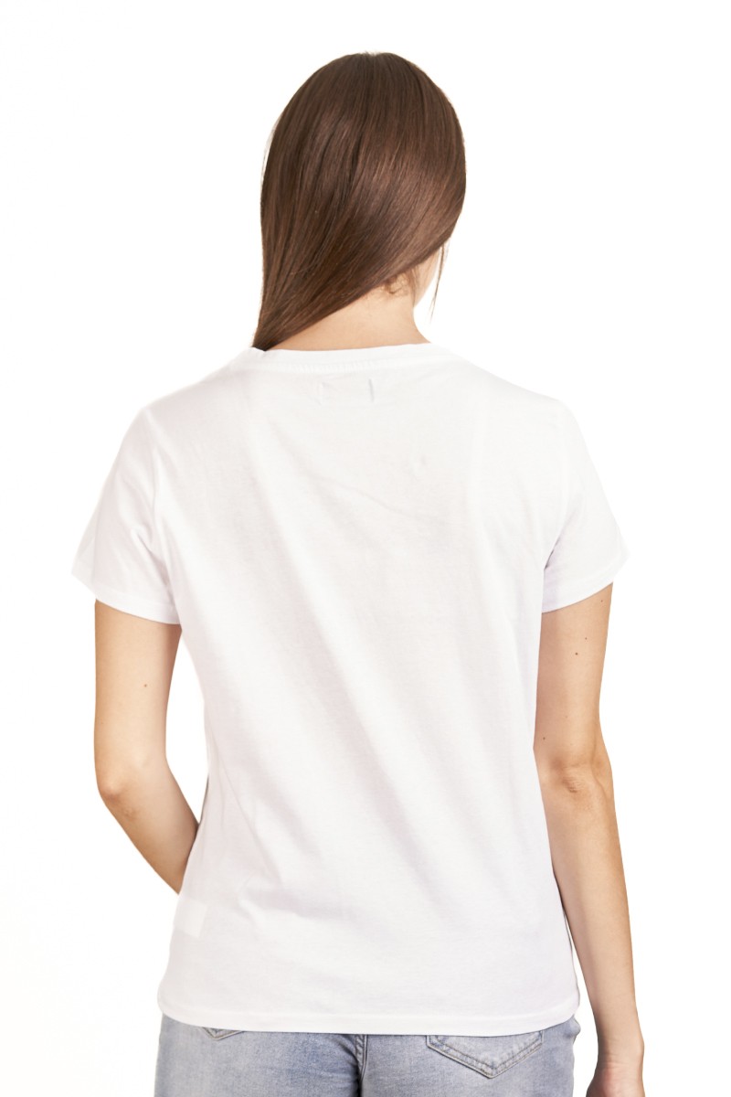 POLERA INNOCENTI MUJER MAGDA DISEÑO FUCSIA POLERA INNOCENTI MUJER MAGDA DISEÑO FUCSIA