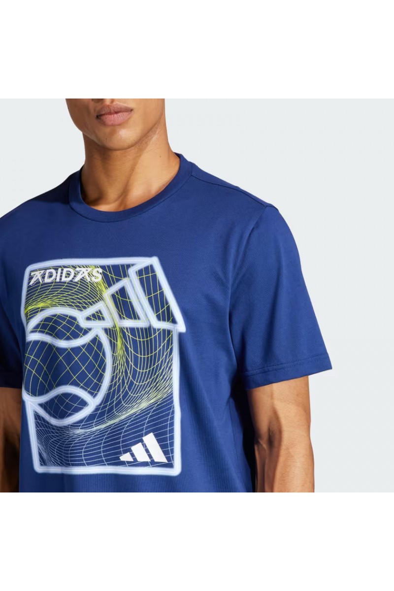 POLERA ADIDAS HOMBRE GRAPHIC AEROREADY AZUL POLERA ADIDAS HOMBRE GRAPHIC AEROREADY AZUL