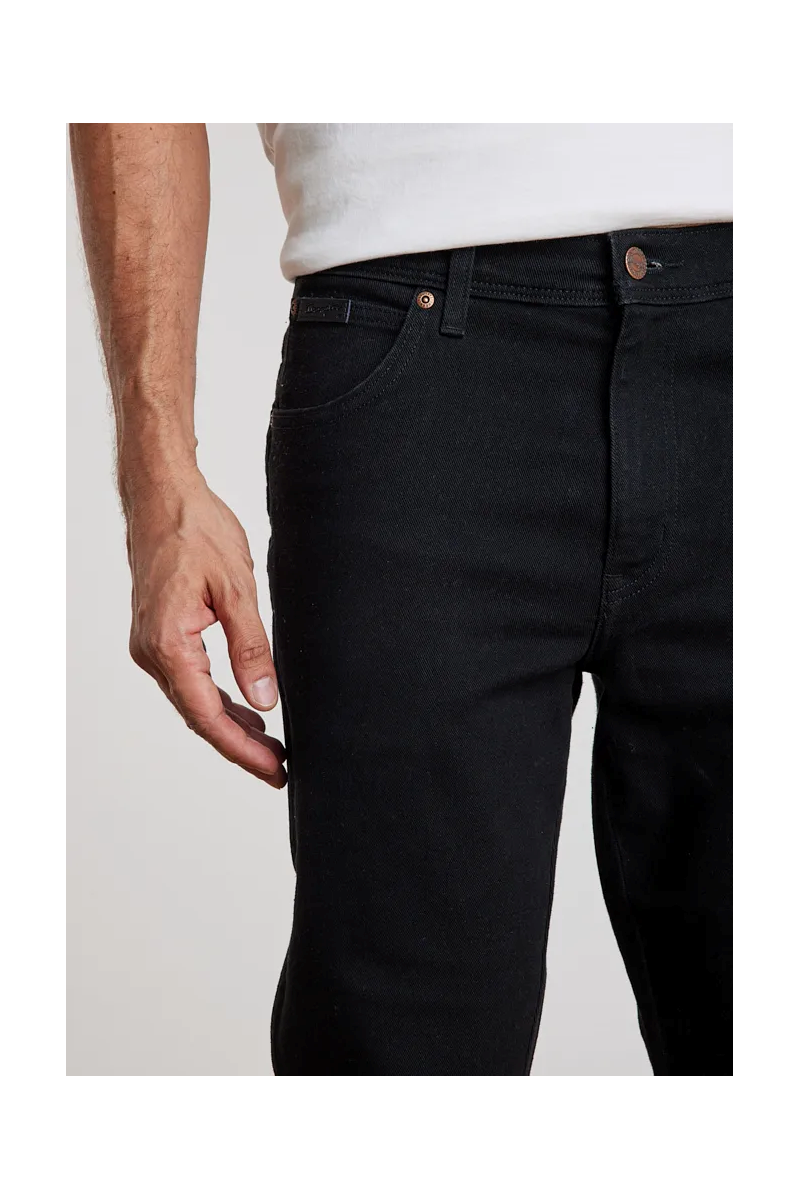 JEANS WRANGLER HOMBRE REGULAR FIT NEGRO