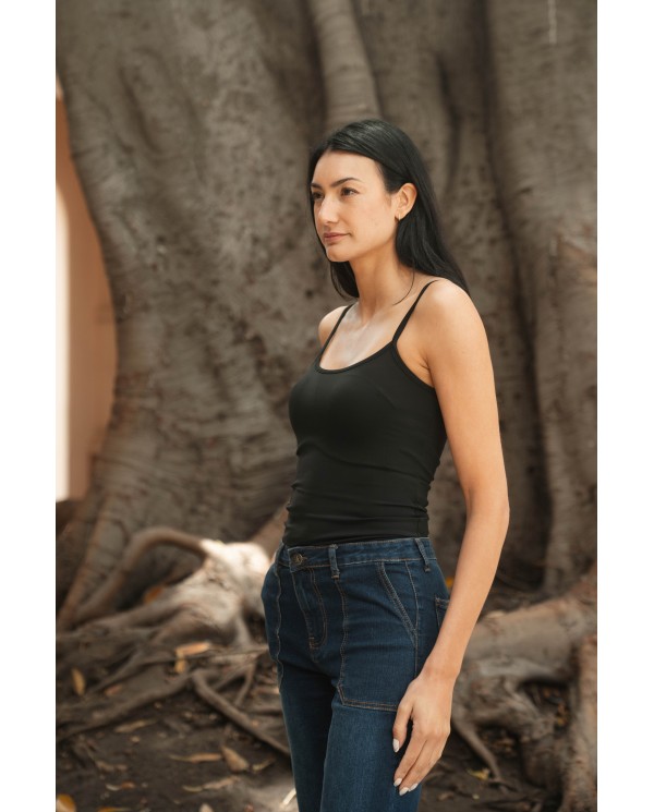 POLERA SIN MANGA ARYA MUJER DALIA NEGRO