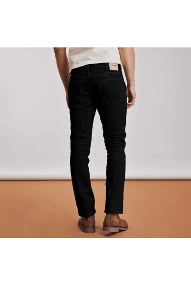 JEANS WRANGLER HOMBRE REGULAR STRAIGHT FIT NEGRO