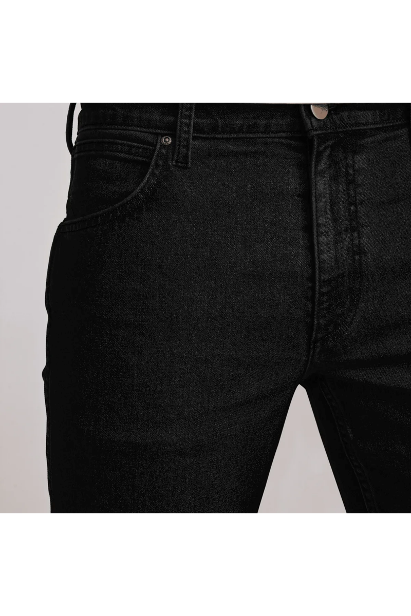 JEANS WRANGLER HOMBRE REGULAR STRAIGHT FIT NEGRO
