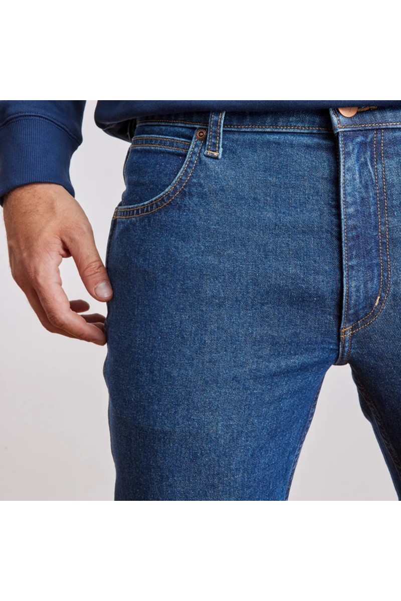 JEANS WRANGLER HOMBRE REGULAR STRAIGHT FIT AZUL